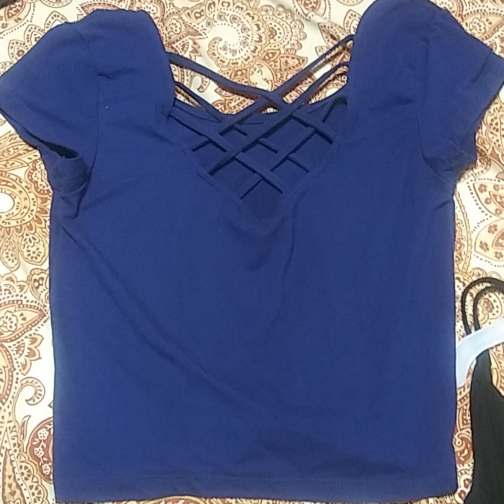 Crop navy blue shirt